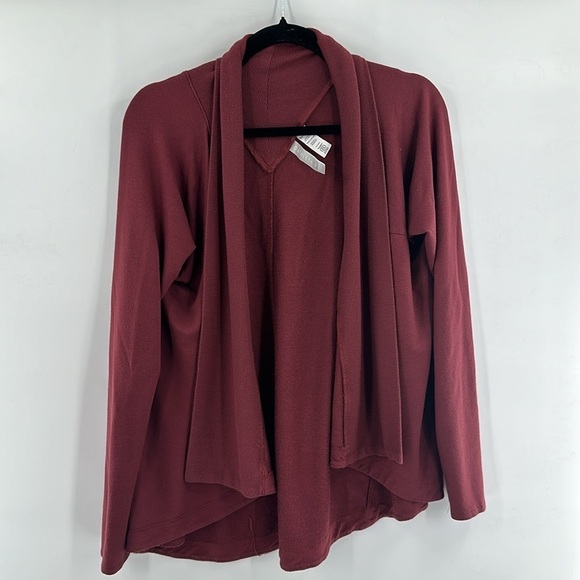 Athleta Nirvana Wear Two Ways Wrap Medium - Picture 4 of 7